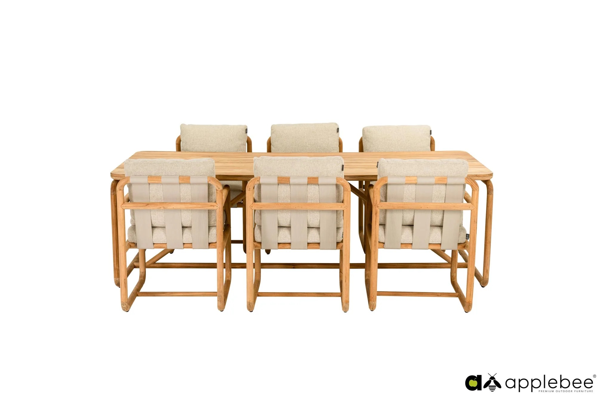 AppleBee_2025_Dolce_Dining_Trans_LRML-14_2048x1366